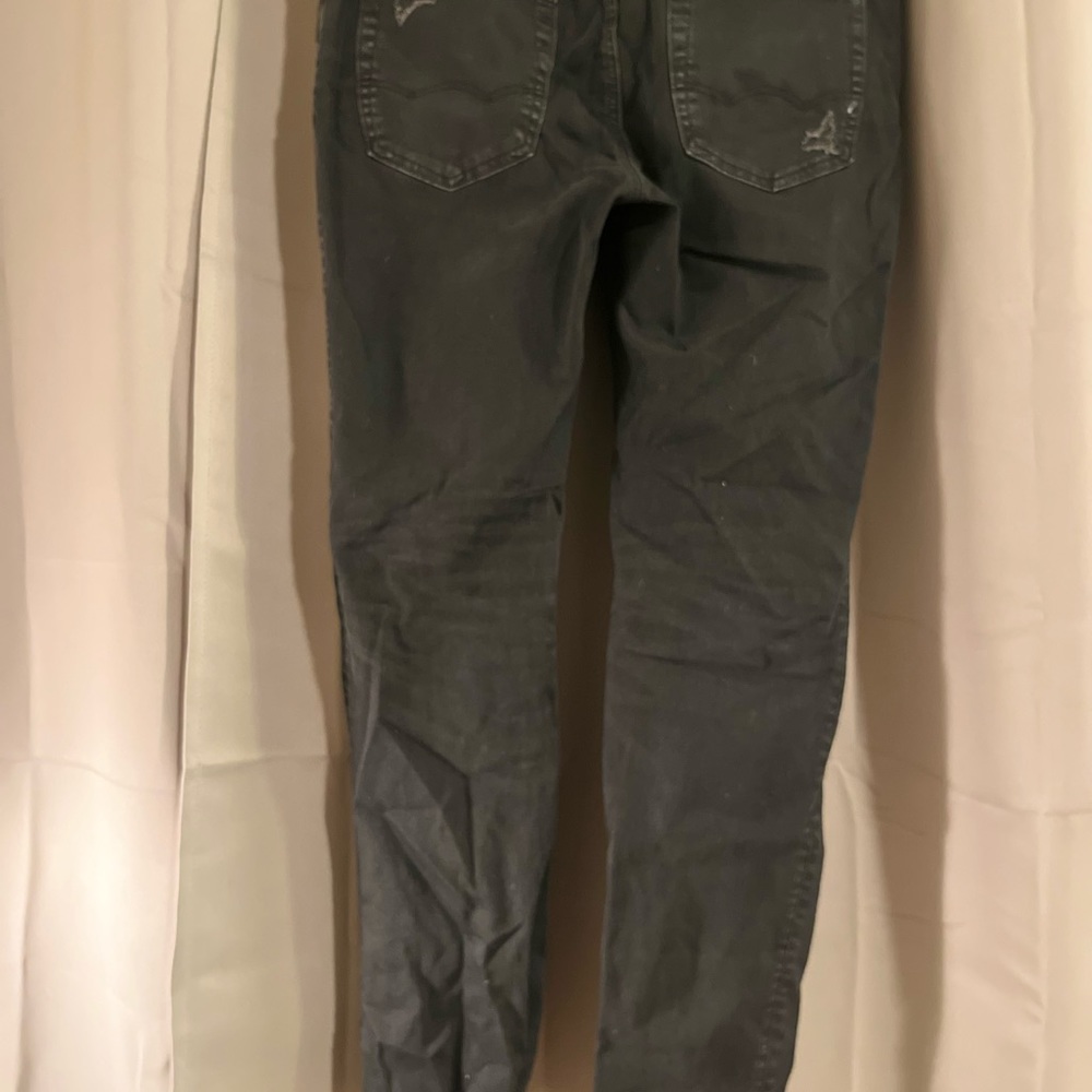 Men’s American Eagle Ripped Jeans - Picture 8 of 9
